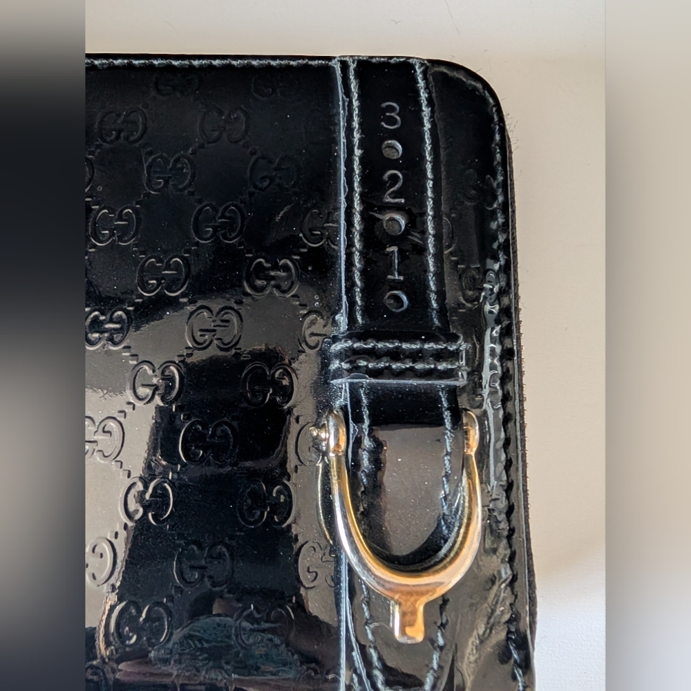 Gucci Micro Guccissima Black Patent Leather Zip Wallet - Picture 5 of 13